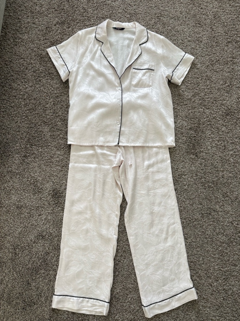New Pajamas M